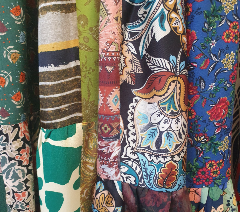 Rodzaje tkanin - dlaczego warto kupować ubrania szyte z materiałów naturalnych?