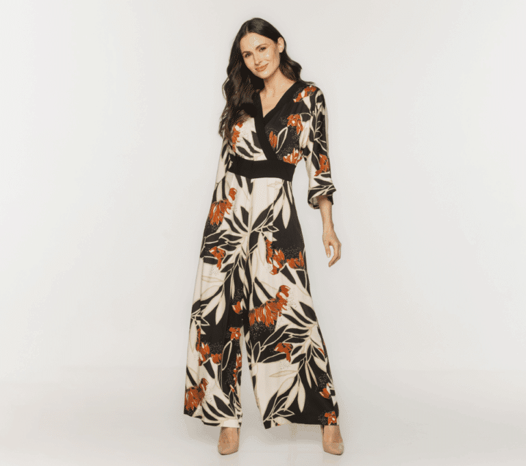 Wizualizacja kobiety w kombinezonie w liście z kopertowym dekoltem i szerokimi nogawkami