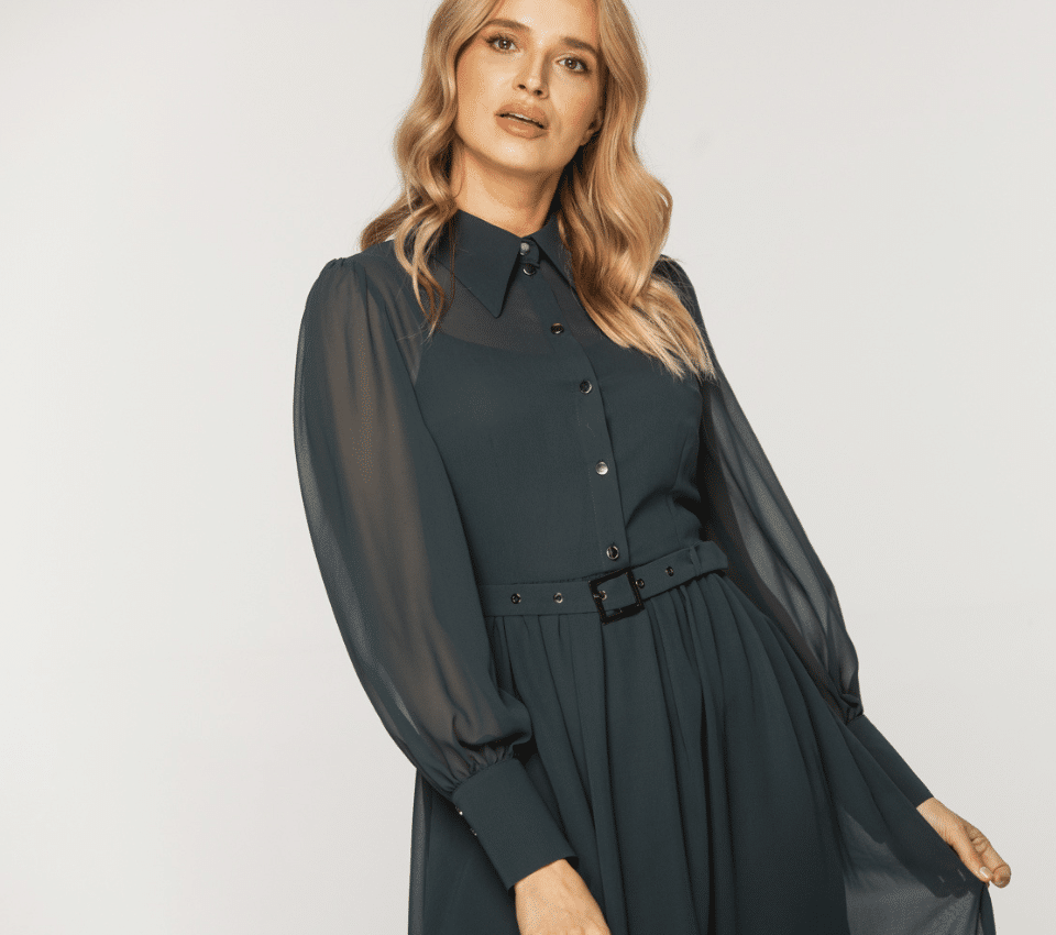 Wizualizacja kobiety w zielonej sukience koszulowej z kołnierzykiem, paskiem i przezroczystymi rękawami