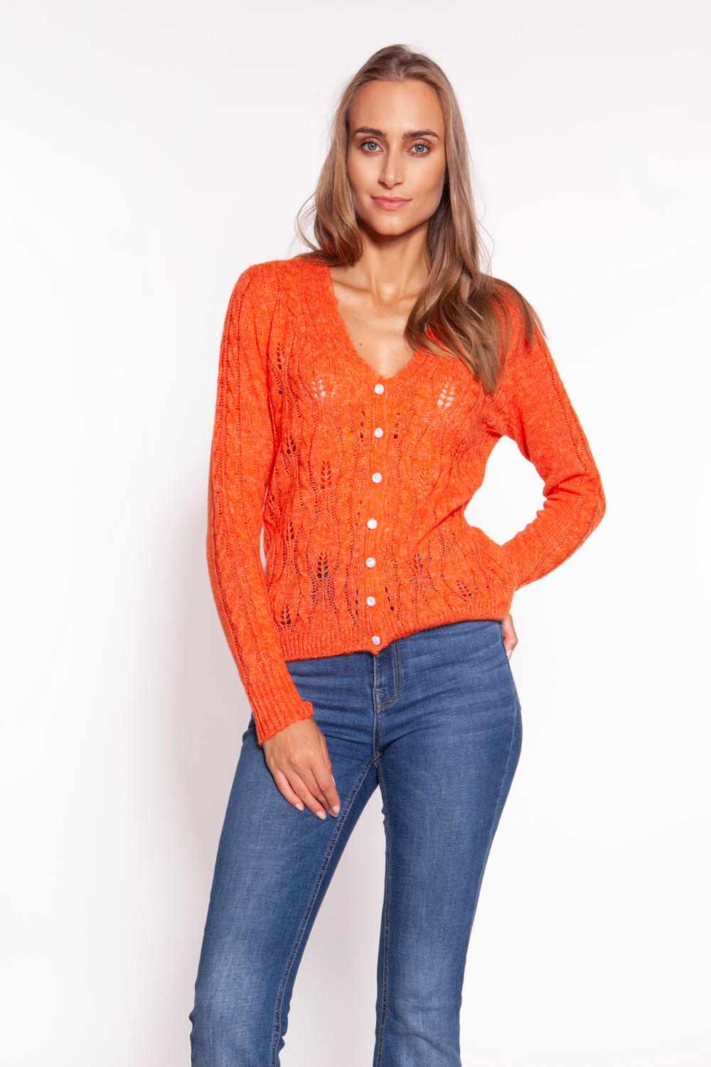Pomarańczowy sweterek