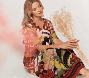 Sukienka boho na wesele – jak wyglądać zjawiskowo i swobodnie?