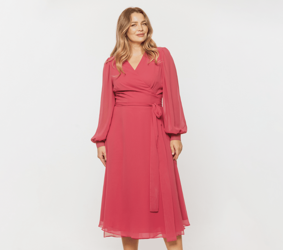 Wizualizacja kobiety w różowej sukience Bialcon