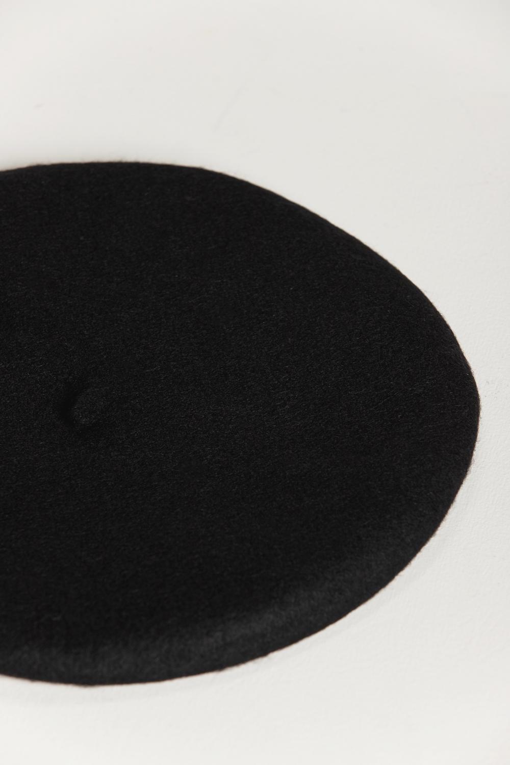 Wełniany czarny beret