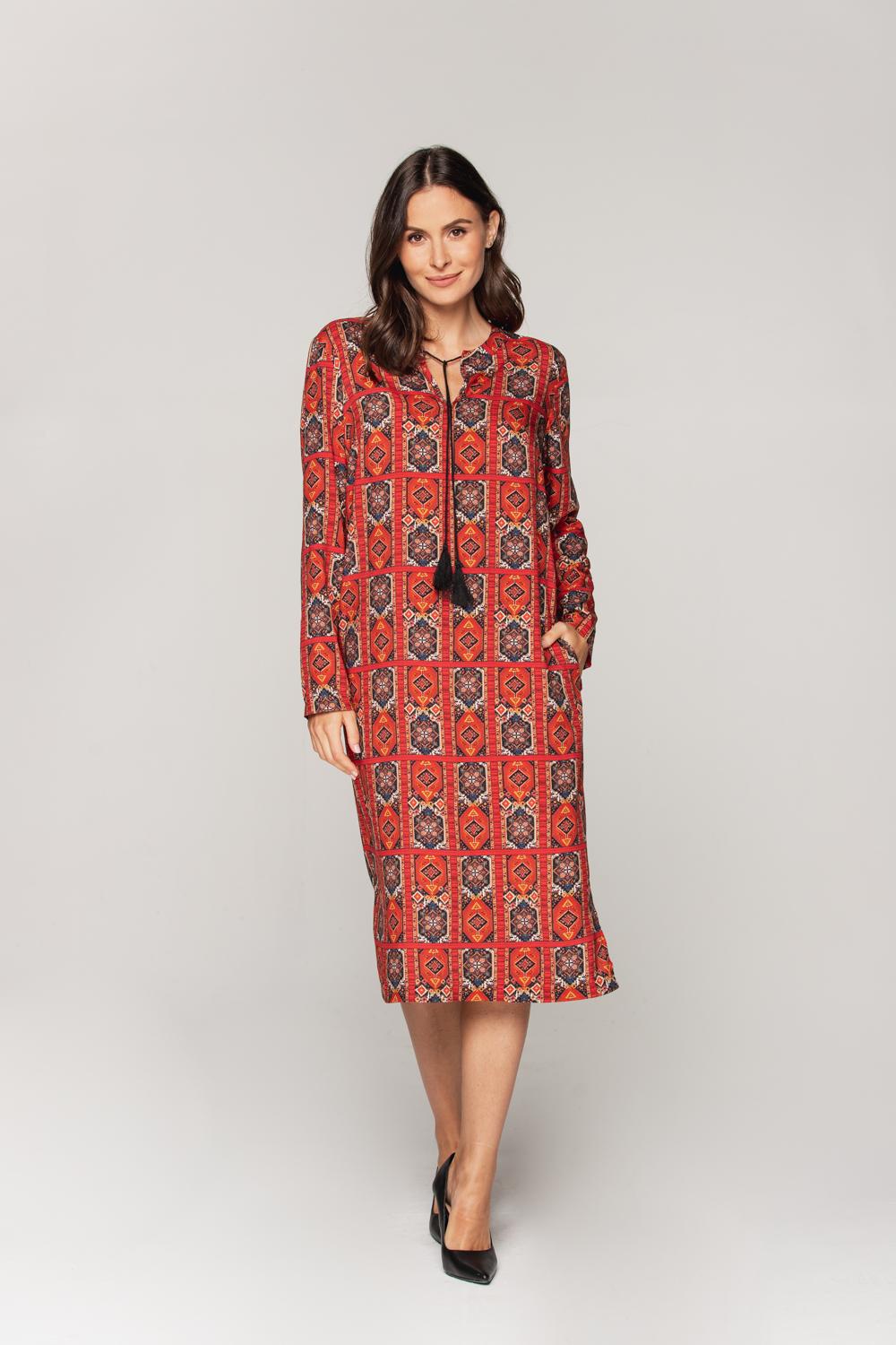 Sukienka w orientalny print