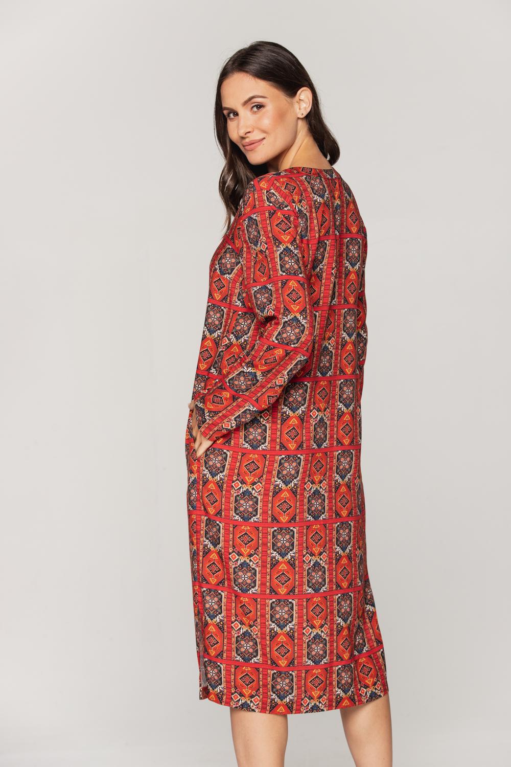 Sukienka w orientalny print