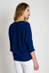 Granatowa bluzka z dekoltem w serek