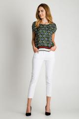 Oryginalna bluzka we wzory z łezką na plecach