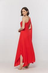 Asymetryczna sukienka ze zwiewnej czerwonej tkaniny