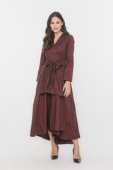 Asymetryczna wizytowa sukienka z opalizującej bordowej tafty