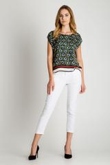 Oryginalna bluzka we wzory z łezką na plecach