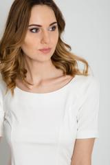 Elegancka bluzka ecru z krótkim rękawem