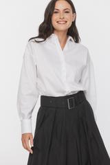 Bawełniana biała koszula o prostym luźnym kroju