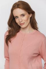 Bawełniany różowy sweterek o prostym fasonie