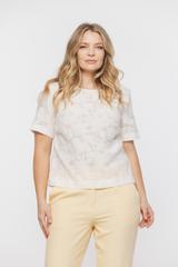 Biała ażurowa bluzka o pudełkowym kroju