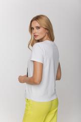 Biały bawełniany t-shirt z kontrastowym printem