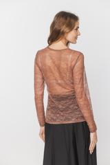 Bluzka z delikatnej koronki w odcieniu zgaszonego różu