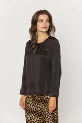 Bluzka z ozdobnym guzikiem przy dekolcie