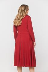 Ciemnoczerwona rozkloszowana sukienka z dzianiny