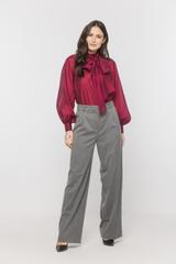 Bordowa stylowa bluzka z ozdobnym wiązaniem i bufiastym rękawem
