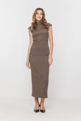 Brązowa dopasowana spódnica z fakturowanej dzianiny