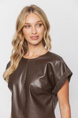 Brązowa krótka kamizelka z tkaniny skóropodobnej