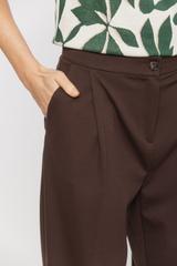 Brązowe dzianinowe spodnie w kant z gumką w pasie