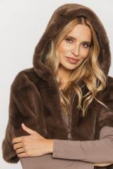 Brązowe miękkie futerko do pasa z rękawem 3/4