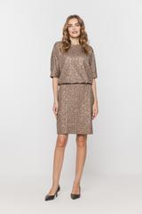 Cekinowa ciemnobeżowa sukienka z nietoperzowym rękawem