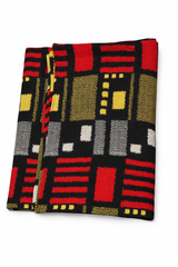 Wełniana wielofunkcyjna narzuta w kontrastowy wzór