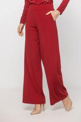 Ciemnoczerwone dzianinowe spodnie z wygodnymi kieszeniami