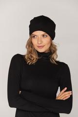 Czarna czapka z wiskozy