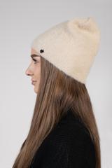 A soft beige hat with a blend of wool and cashmere