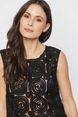 Czarna bluzka z siatki z efektowym naszyciem