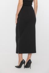 Czarna dzianinowa spódnica ołówkowa z ozdobnym zamkiem