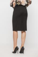 Czarna ołówkowa spódnica z rozporkiem z tyłu