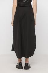Czarna spódnica tulipan o długości midi