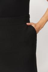 Czarna spódnica mini z bocznymi kieszeniami