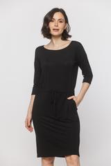 Czarna sukienka z gumką w talii
