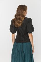 Czarna taftowa koszula z bufiastymi rękawkami