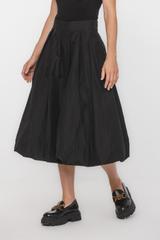 Czarna taftowa spódnica bombka z zakładami i kieszeniami
