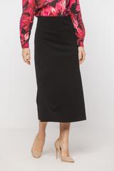 Czarna trapezowa spódnica z gumką w pasie