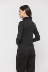 Czarny golf z lekkiej dzianiny modalowej