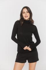 Czarny lekki golf z domieszką wełny