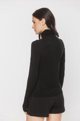 Czarny lekki golf z domieszką wełny