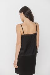 Czarny top z koronką z wiskozowej satyny