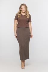 Czekoladowa bluzka z dzianiny odsłaniająca ramiona