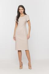 Dopasowana klasyczna beżowa sukienka z krótkim rękawkiem