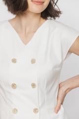 Dwurzędowa bluzka w kolorze ecru