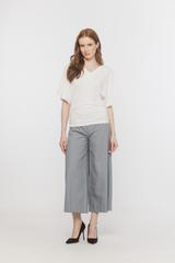 Dzianinowa bluzka ecru z motylkowym rękawem