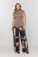 Dzianinowa bluzka z modelującymi zaszewkami